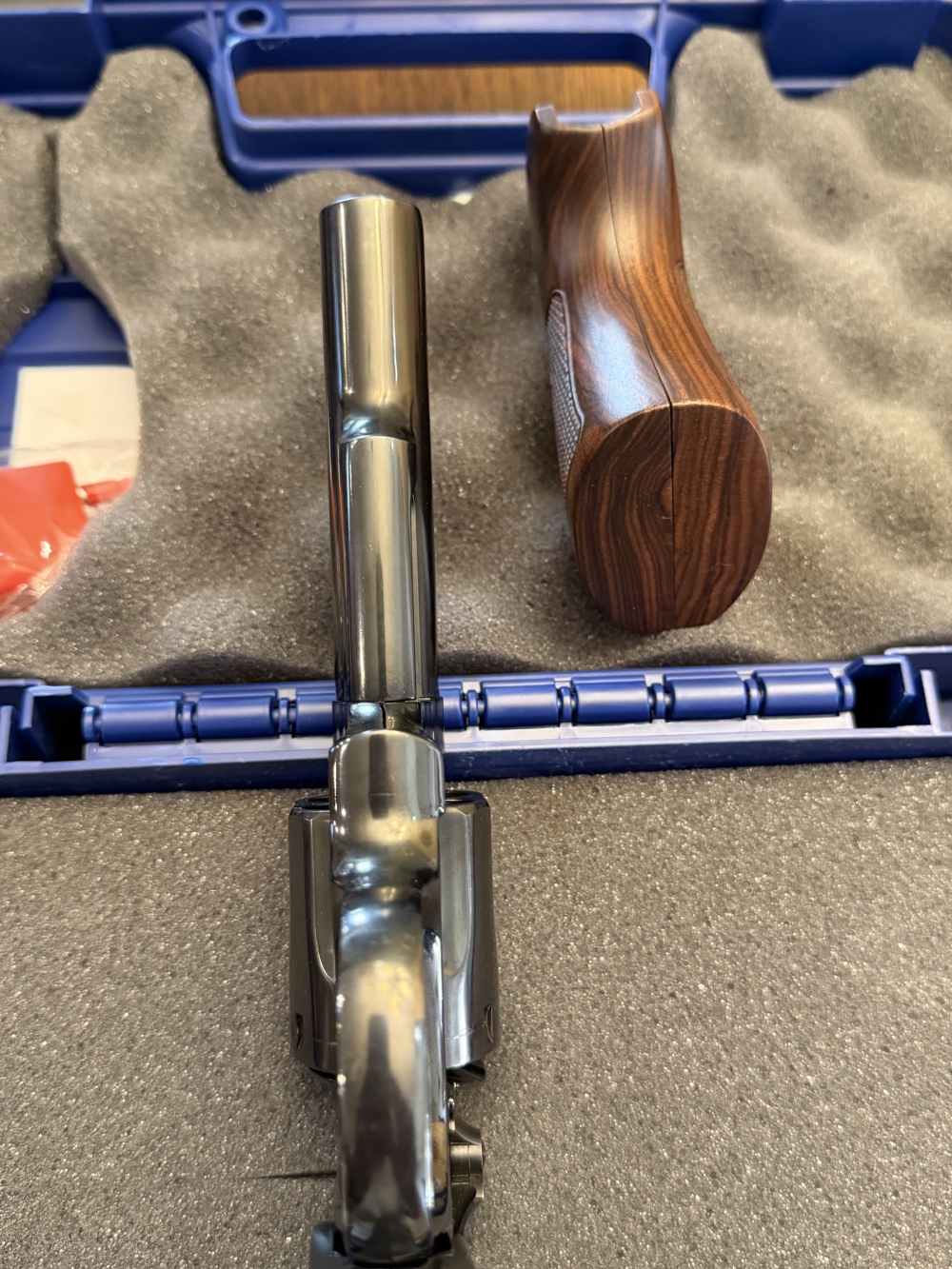 Smith & Wesson Model 19-10 (No Lock) w/ Lots of Extras!-img-5