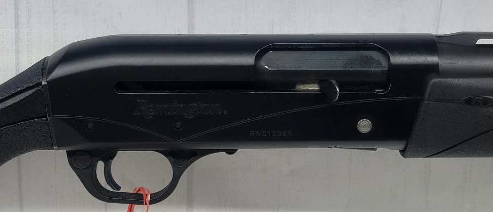 REMINGTON V3 FIELD SPORT 12 GA 28" W/ HARD CASE-img-2