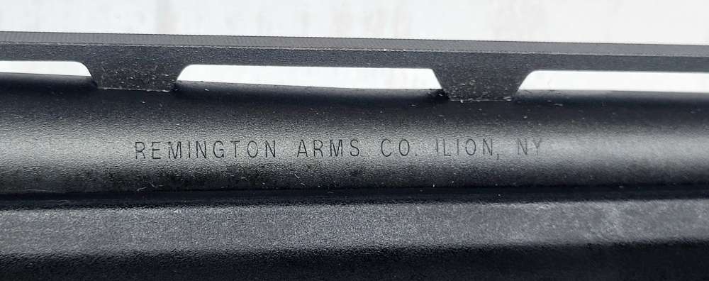 REMINGTON V3 FIELD SPORT 12 GA 28" W/ HARD CASE-img-3