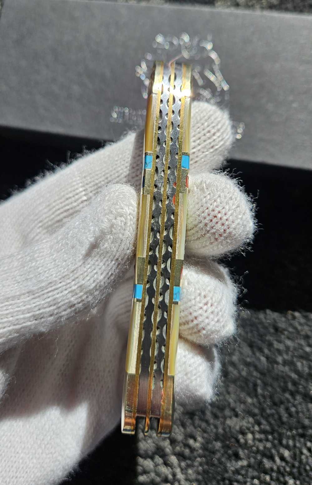 Mother Of Pearl/Turquoise Wrangler SilverHorse Stoneworks pocket-knife-img-2