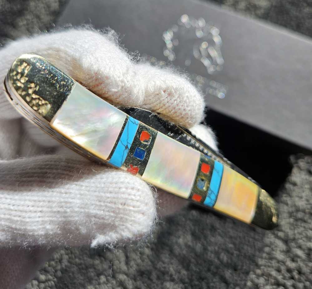 Mother Of Pearl/Turquoise Wrangler SilverHorse Stoneworks pocket-knife-img-3