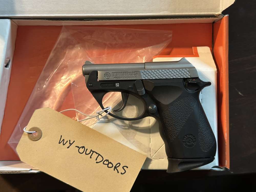 Taurus PT-22 22LR-img-0