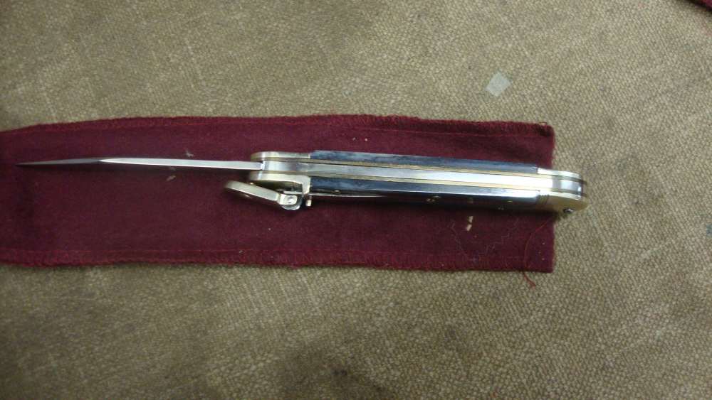 Hubertus Bolster Lever  Switchblade, 3' Stainless Blade, Stock #120-img-1