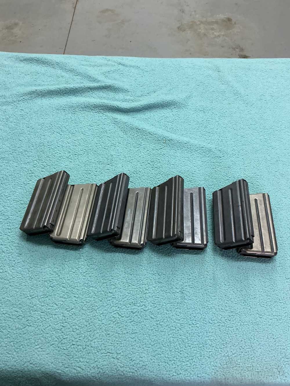 Colt AR 15 original magazines New-img-1