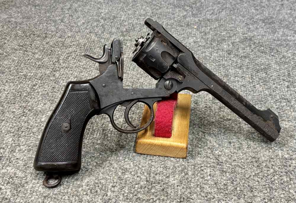 Webley Mark IV 455 lot 3 rough revolvers and stunning parts kit NR! Penny!-img-25