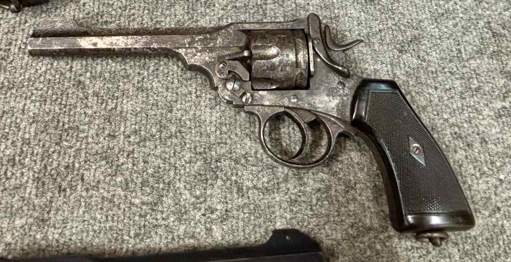 Webley Mark IV 455 lot 3 rough revolvers and stunning parts kit NR! Penny!-img-5
