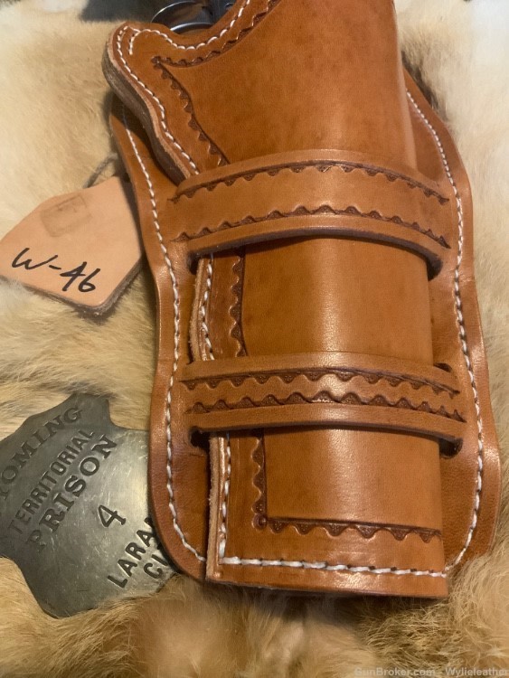 Colt Single Action Army, Vaquero, Lined Leather holster 5 1/2” barrel-img-1