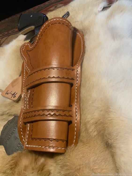 Colt Single Action Army, Vaquero, Lined Leather holster 5 1/2” barrel-img-3