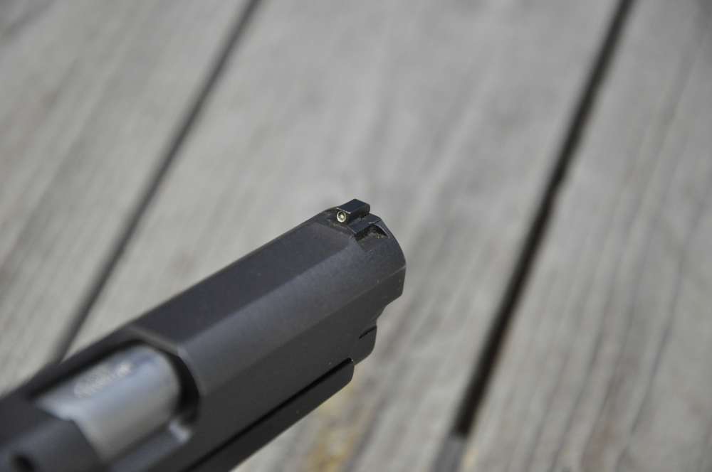 Clean Smith & Wesson Model 915 9mm w/ 2 Mags-img-9