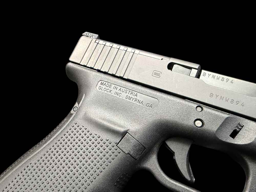 RARE, DISCONTINUED, GLOCK 40 GEN 4 MOS 10MM AUTO LNIB ALL FACTORY ITEMS-img-17