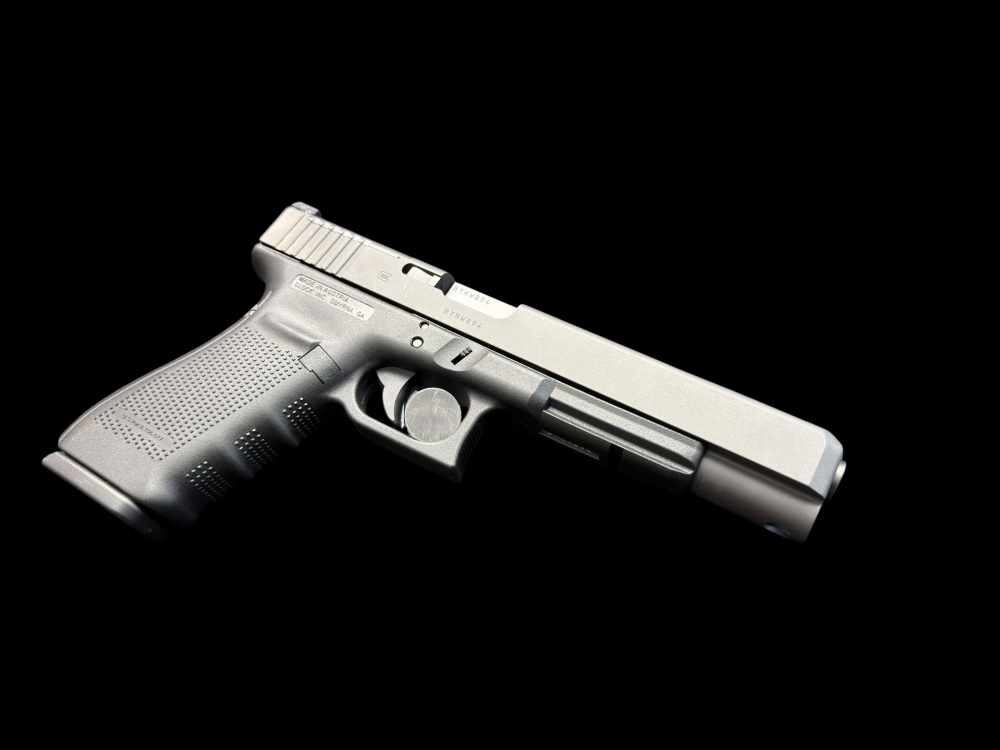 RARE, DISCONTINUED, GLOCK 40 GEN 4 MOS 10MM AUTO LNIB ALL FACTORY ITEMS-img-11