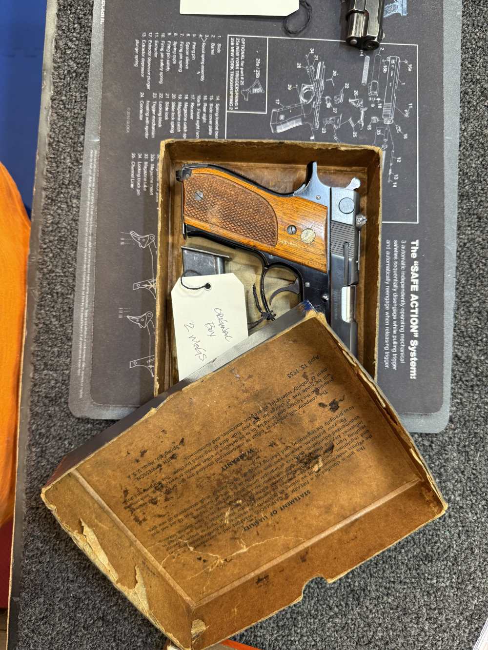 Smith and Wesson model 39-2 In box! -img-16