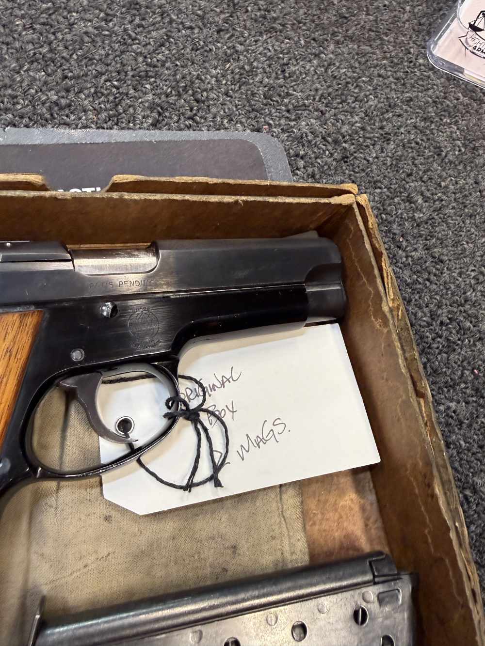 Smith and Wesson model 39-2 In box! -img-8
