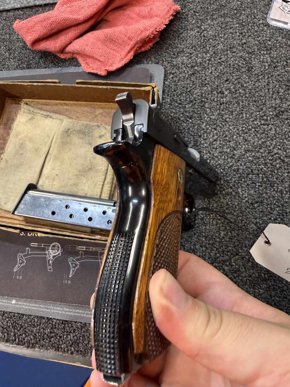 Smith and Wesson model 39-2 In box! -img-13