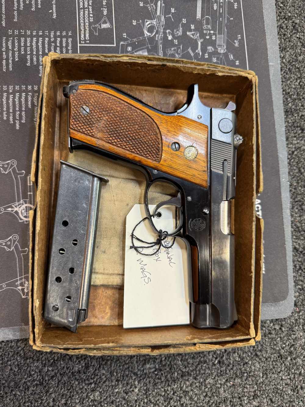 Smith and Wesson model 39-2 In box! -img-2