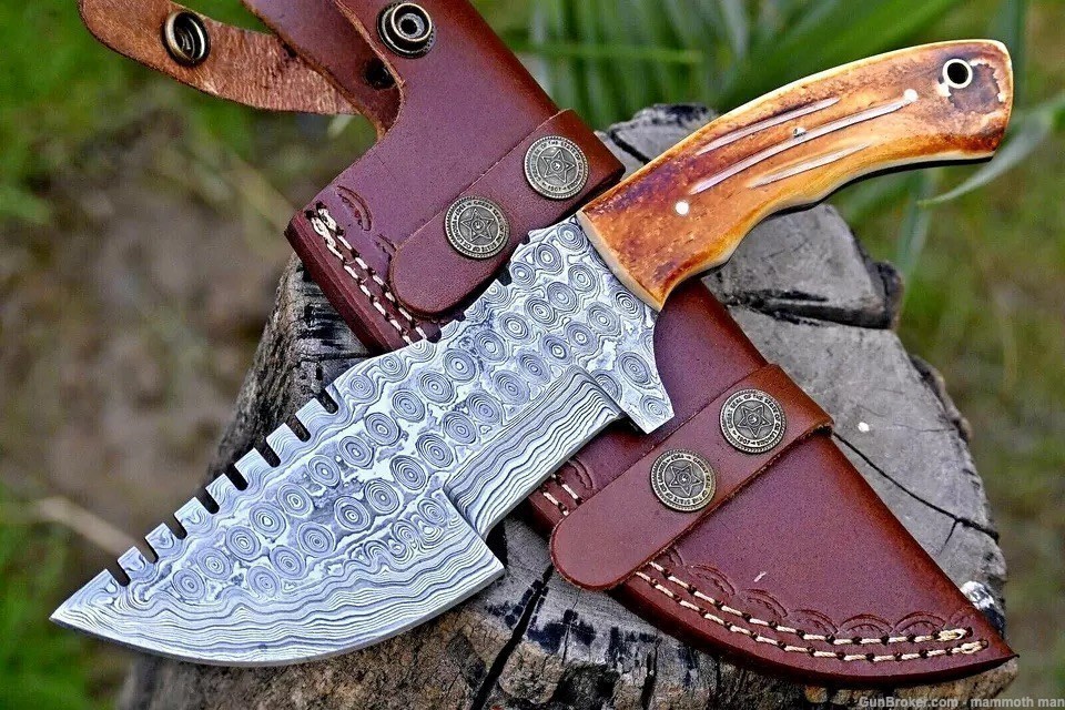 HANDMADE DAMASCUS STEEL Tracker KNIFE-img-0