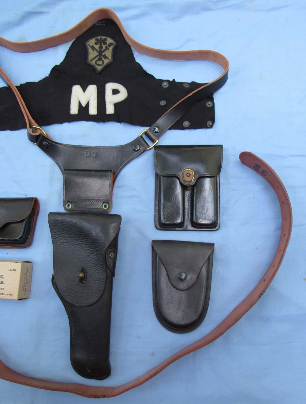 US Army Military Police Black Leather Holster Rig, Hunter Corp...1967-1969-img-2