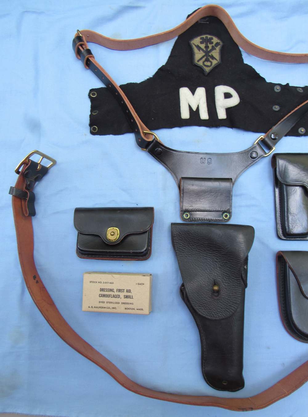 US Army Military Police Black Leather Holster Rig, Hunter Corp...1967-1969-img-1
