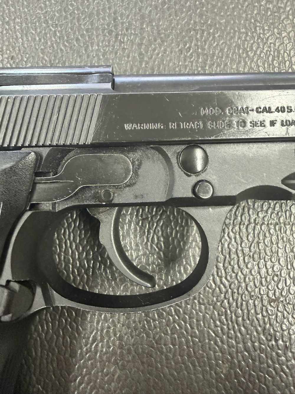 Beretta 96A1 40 S&W-img-3