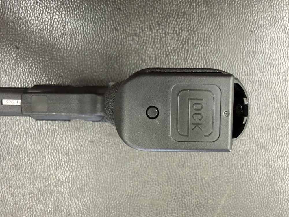 Glock 45 Gen 5 9mm Luger with 3 mags-img-15