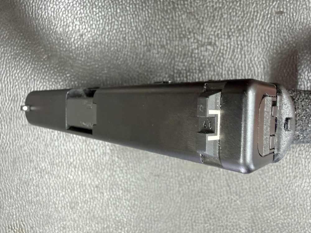 Glock 45 Gen 5 9mm Luger with 3 mags-img-10