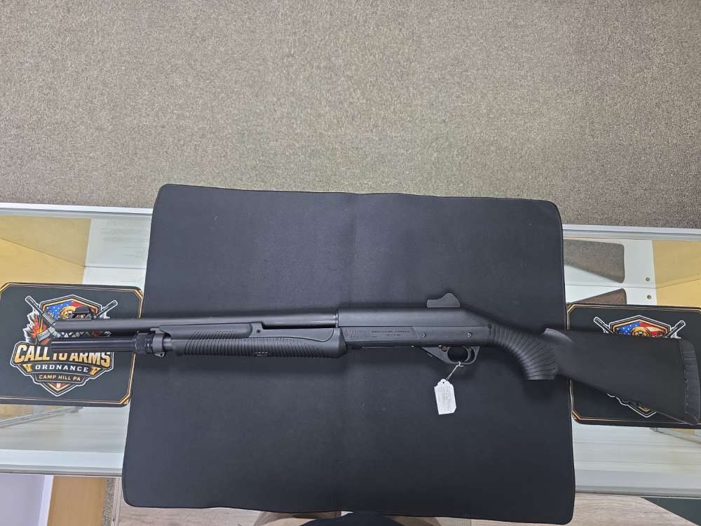 used Benelli Nova Pump Field 12GA 3-1/2" 26" Black 4+1 Pump Action Shotgun-img-1