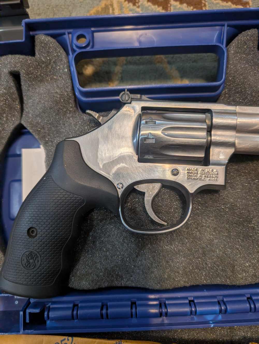 Smith and Wesson 617 22lr 10rd Revolver S&W Stainless Steel-img-8