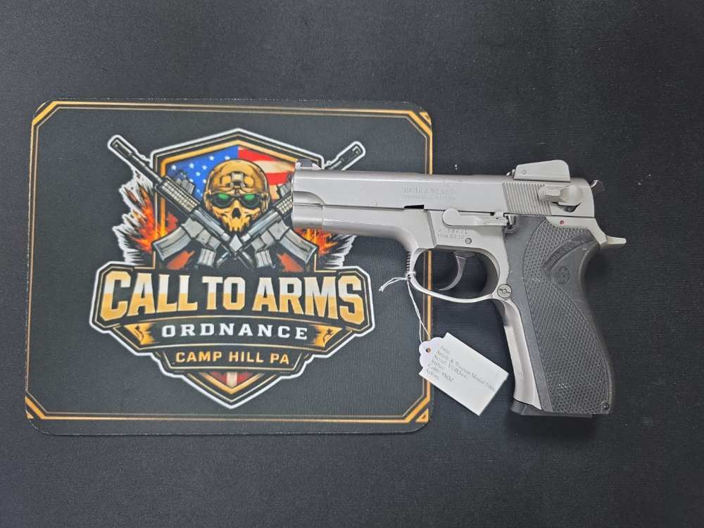 Smith & Wesson Model 5906-img-1