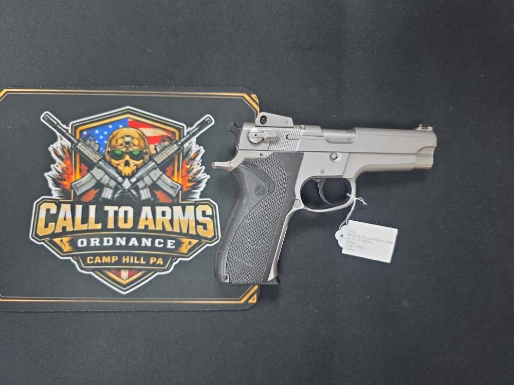 Smith & Wesson Model 5906-img-0