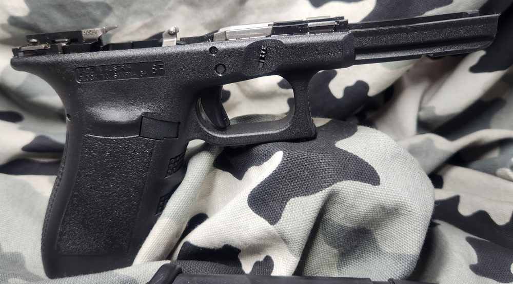 Glock 21sf Gen 3.Frame 45acp /10MM 20SF Used mag 893 Discontinued-img-1