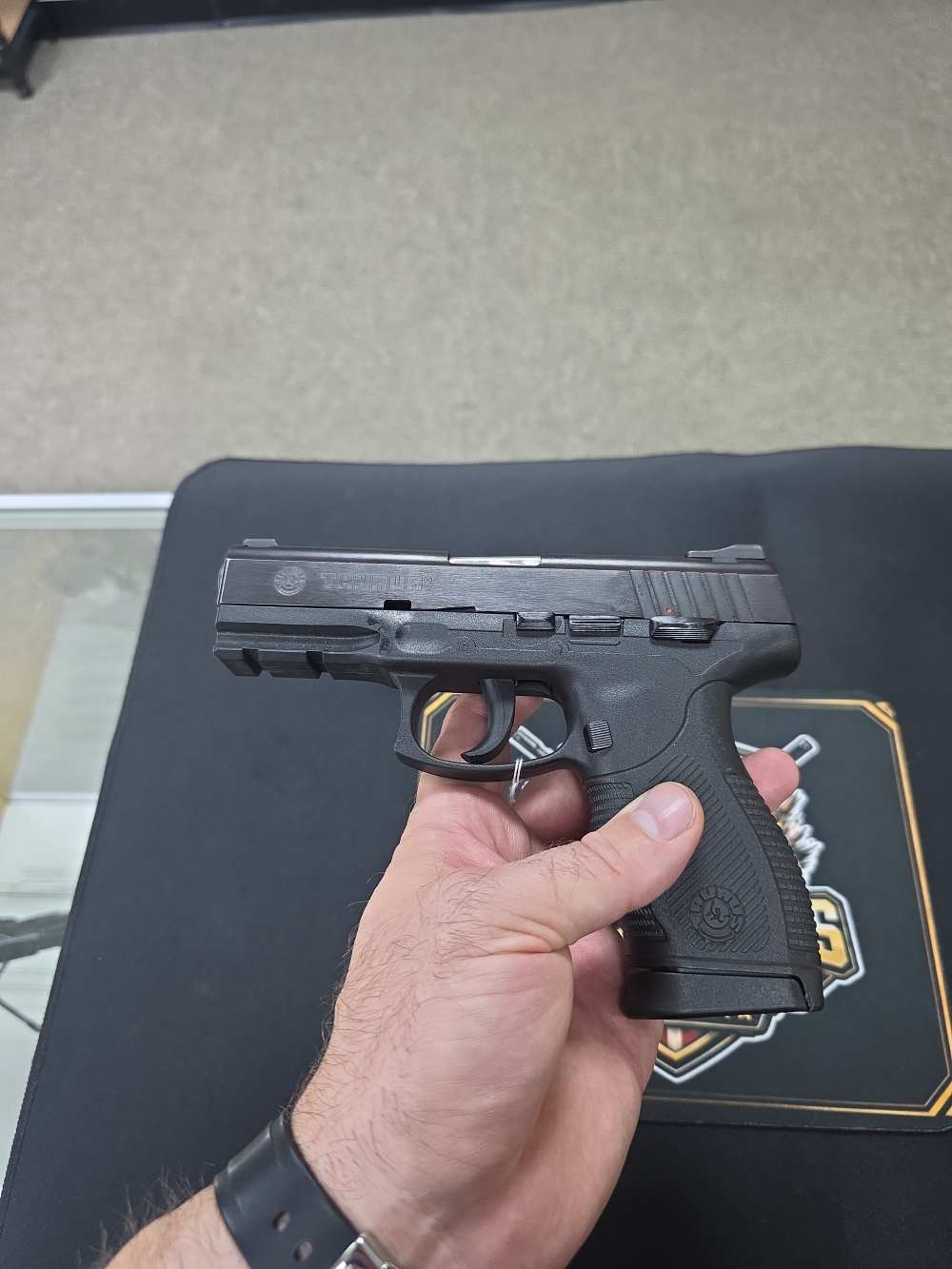 The Taurus PT 24/7 Pro DS is a full-size, semi-automatic pistol chambered i-img-7
