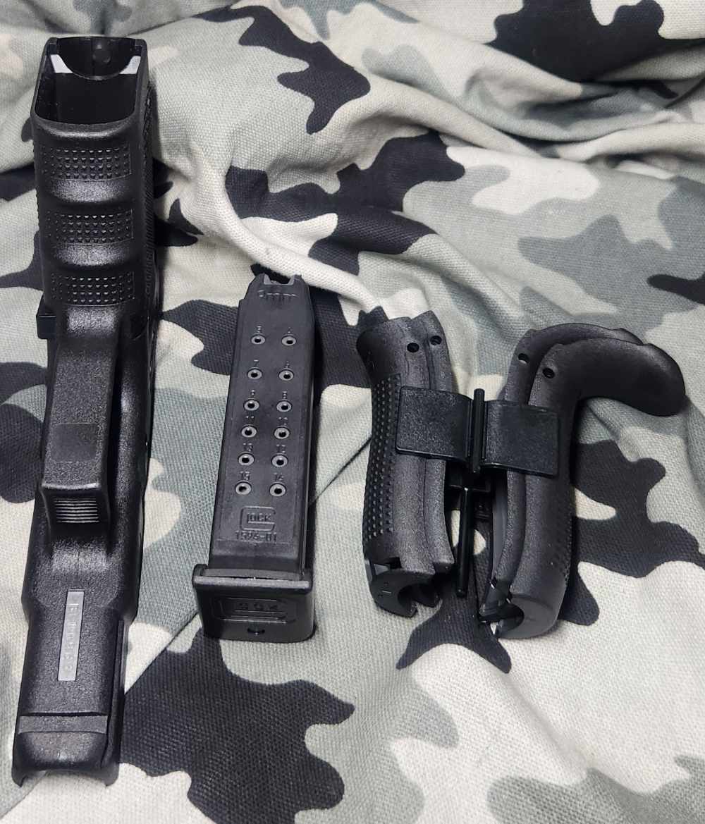 Glock 19 Gen 4 9MM Frame Grip panels Used 963 1-15 Rnd mag-img-5