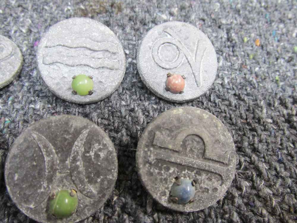 10 PIECE SET ORIGINAL WWII GERMAN WHW WINTER RELIEF "SYMBOLS" PINS-img-1