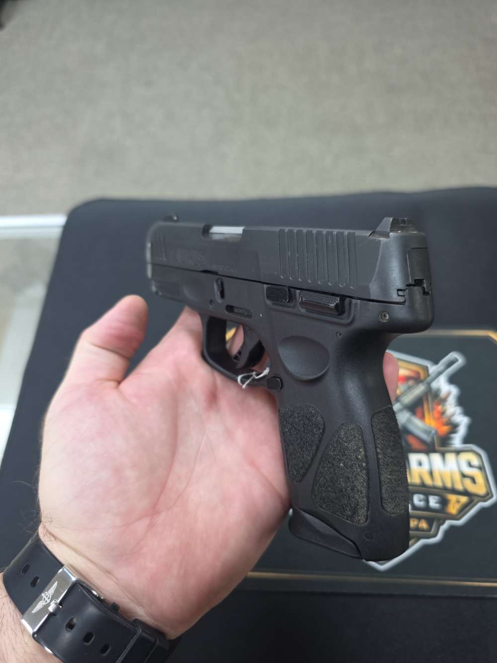 used Taurus G3C pmm with 3 magazines and IWB holster-img-5