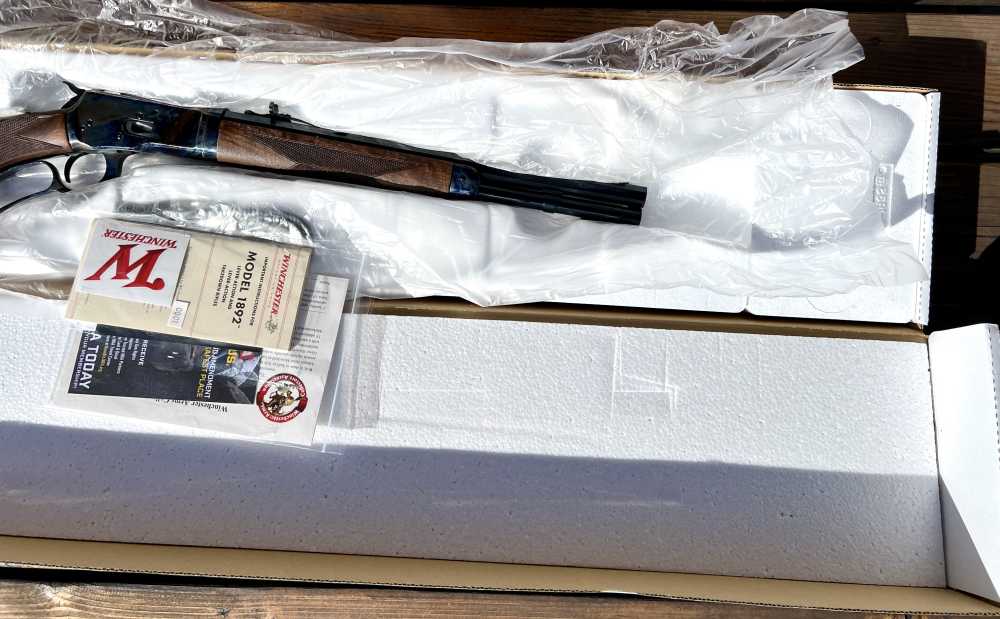 Winchester 1892 Trapper Deluxe Octagon Takedown Case Color .45 Colt  2026-img-38