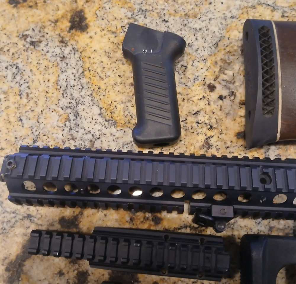 AK STOCK THUMBHOLE-img-5