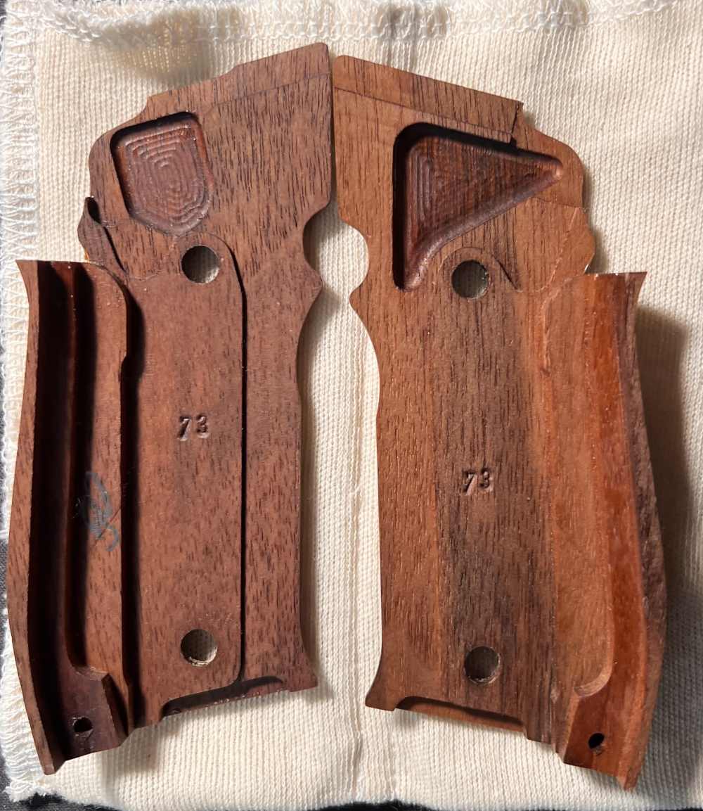 Sig Sauer P226 Genuine Wood Grips-img-1