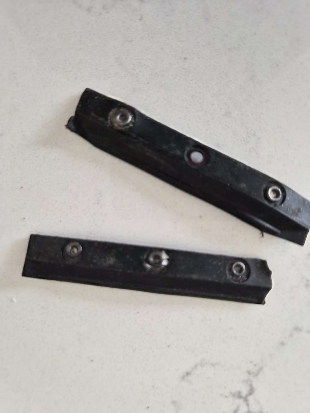 Sig 550 series dust cover for ejection port-img-1