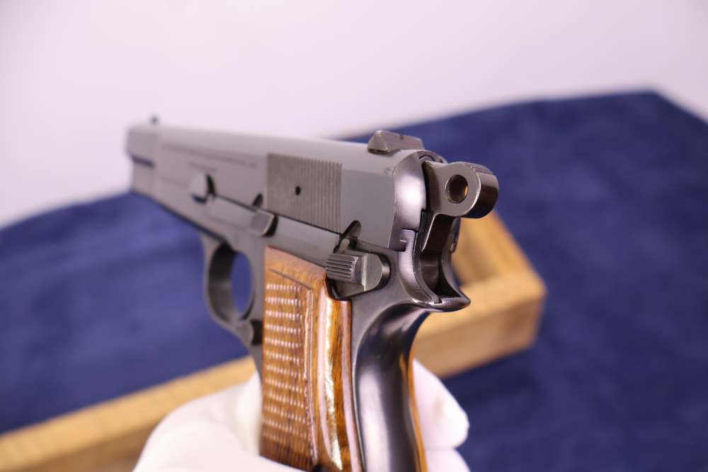COLLECTOR GRADE BROWNING HI-POWER T-SERIES 9MM UNFIRED & UNRACKED? 1968 C&R-img-12