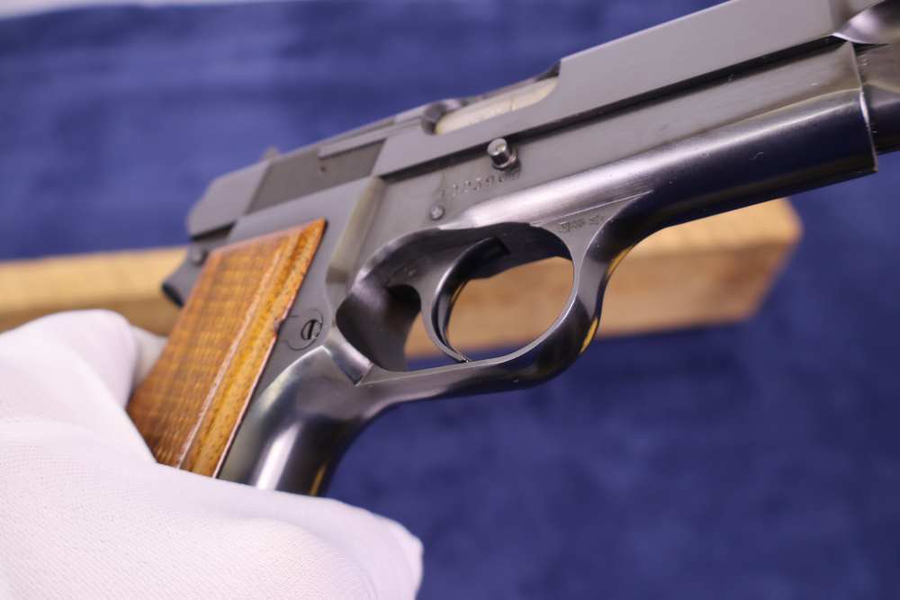 COLLECTOR GRADE BROWNING HI-POWER T-SERIES 9MM UNFIRED & UNRACKED? 1968 C&R-img-25