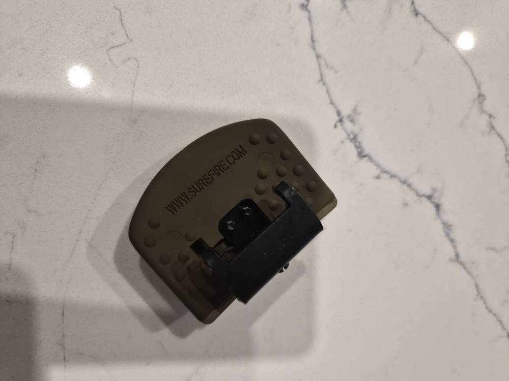 Surefire helmet mount-img-0