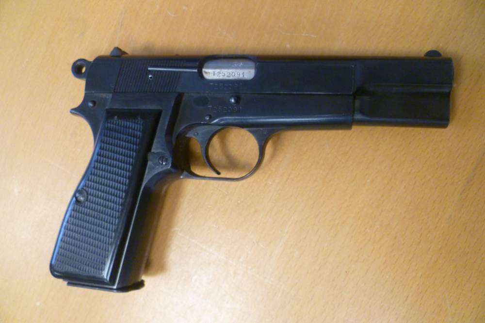 Belgium-made BROWNING Hi Power T-Model 9mm Polish Blue Ring Hammer 99%-TOP!-img-3