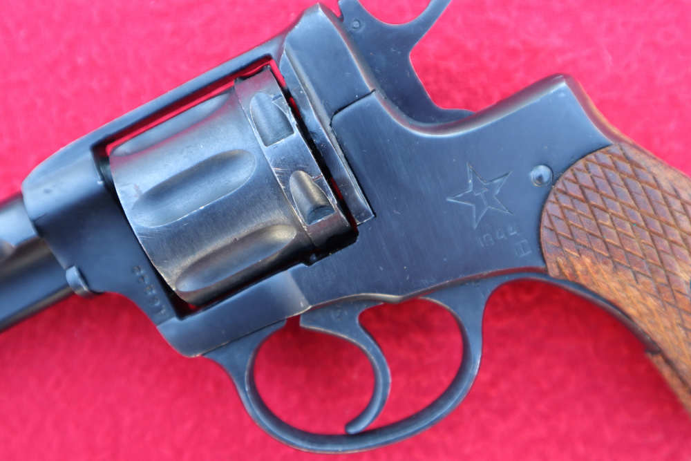 NAGANT REVOLVER-img-2