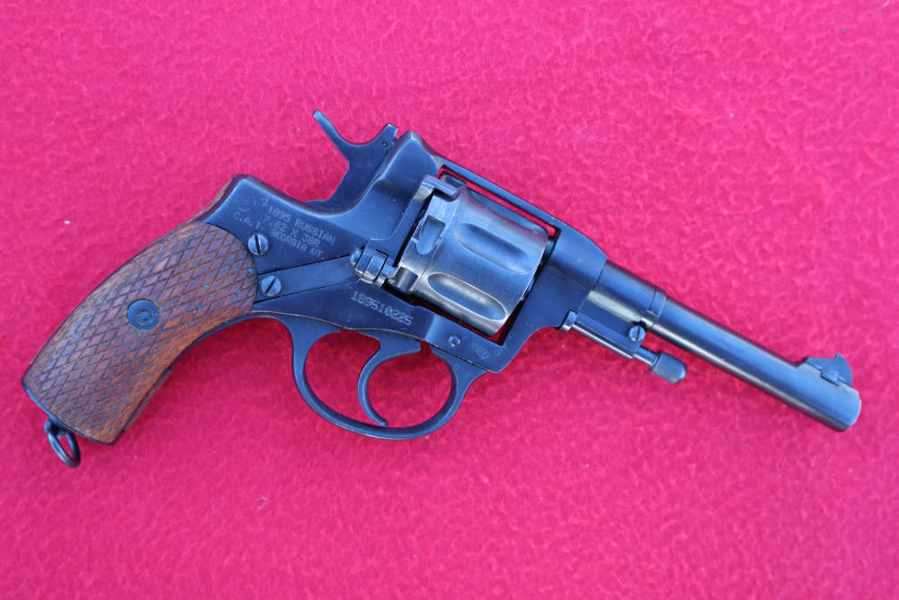 NAGANT REVOLVER-img-0