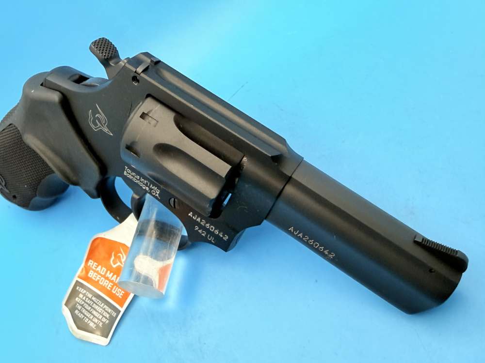 Taurus 942 Ultra-Lite .22 LR 942UL NEW-img-8