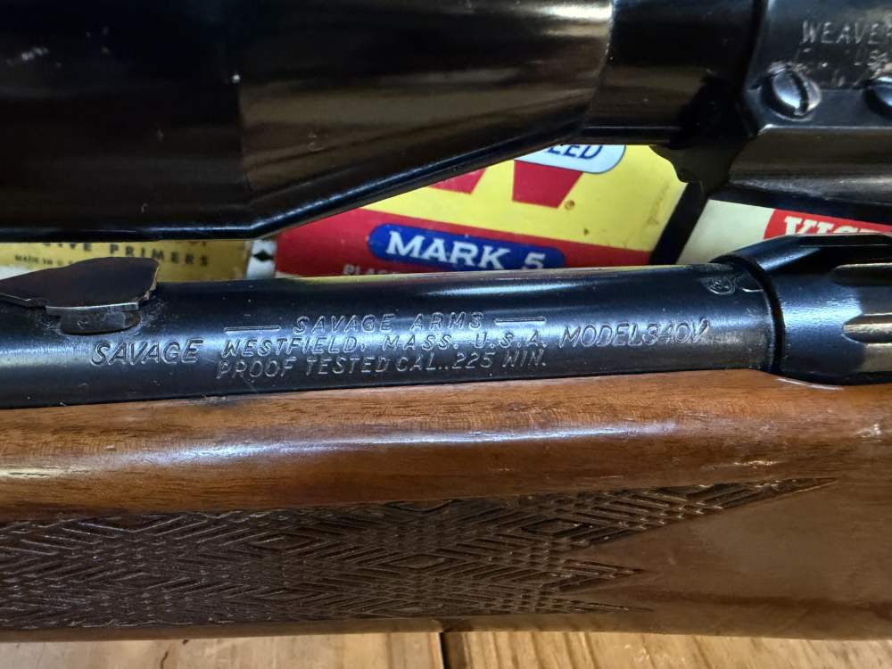 Savage 340v 225 Winchester-img-22