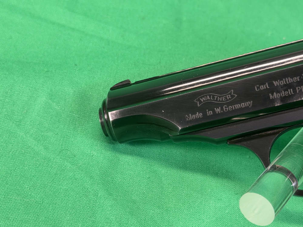 Walther PP Interarms import 380 acp 9mm Kurz in box 2-mags blued W German-img-21