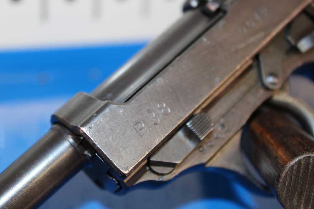 Walther P-38 (AC 45) - 9mm Luger - 1945 - Matching Magazine - Scarce - WWII-img-15