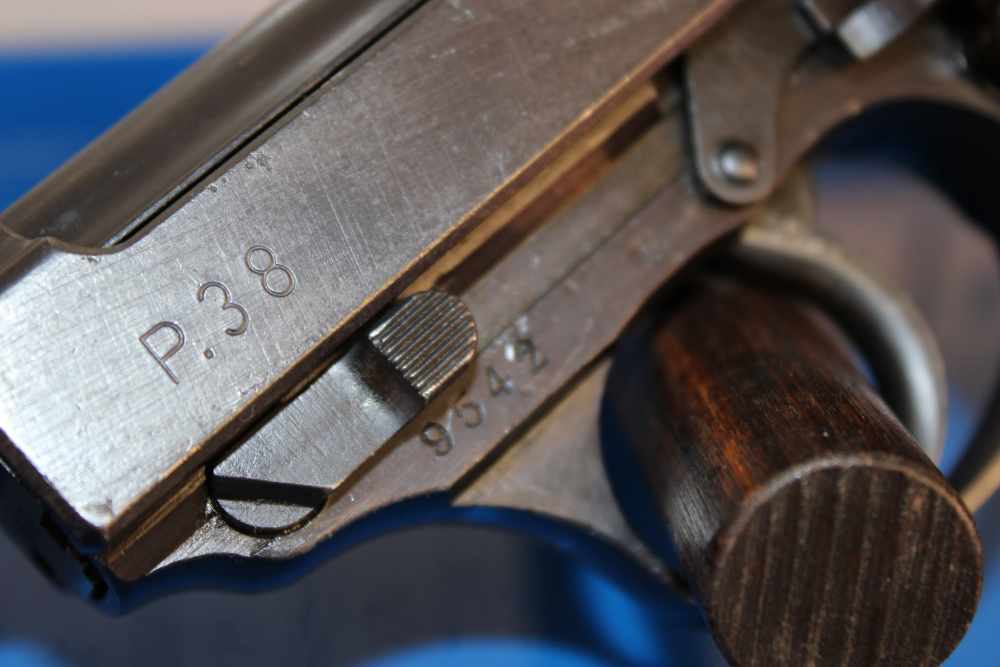 Walther P-38 (AC 45) - 9mm Luger - 1945 - Matching Magazine - Scarce - WWII-img-13