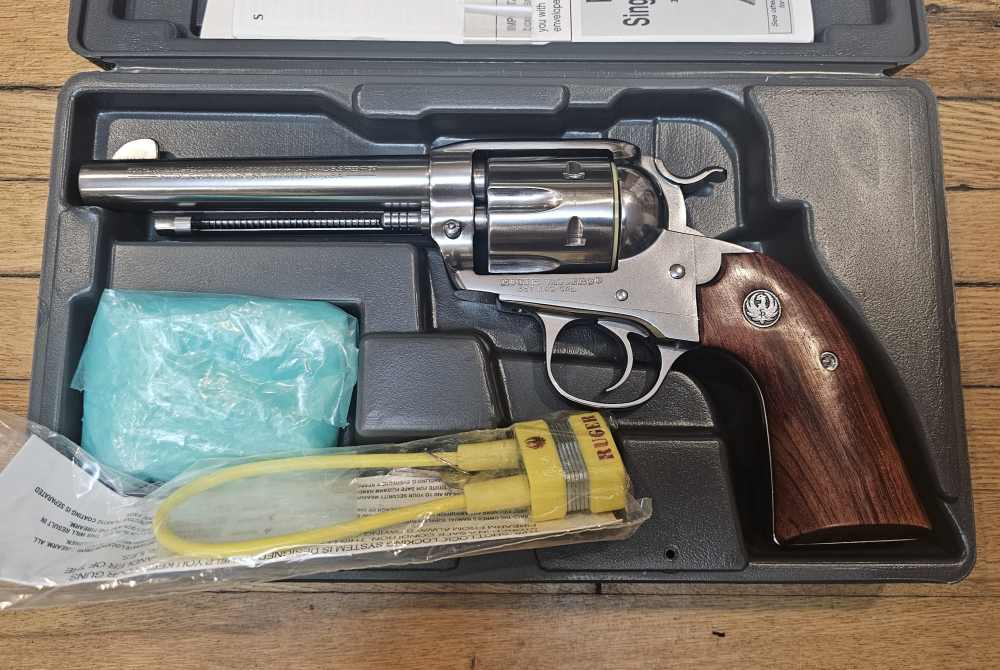 Ruger Stainless Bisley Vaquero 5.5" 357 LNIB-img-1